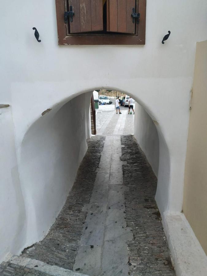 Azura, Traditional Residence In Ano Syros Bagian luar foto